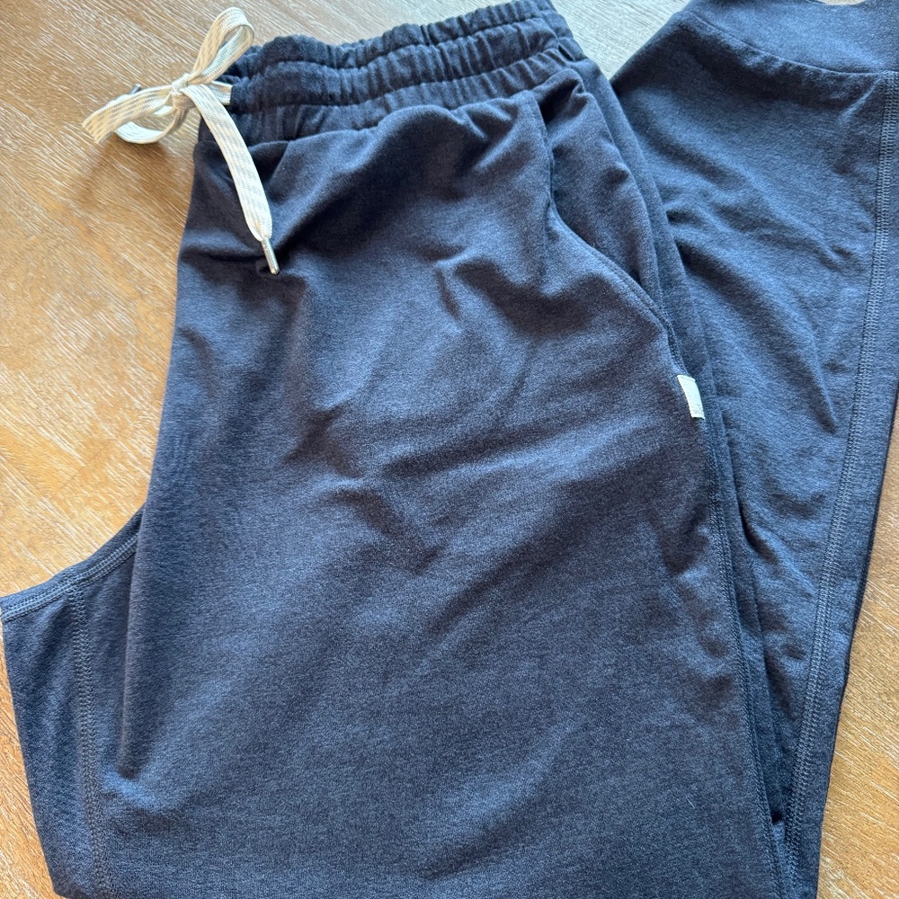 VUORI women’s halo regular length joggers